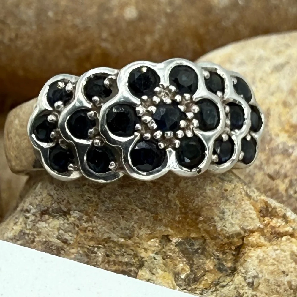 Sterling Silver Black Spinel Floral Band Ring Size 6 EUC